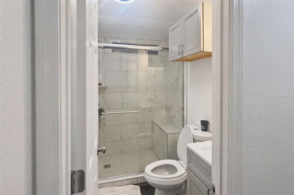 For Sale: $198,000 (3 beds, 2 baths, 768 Square Feet)