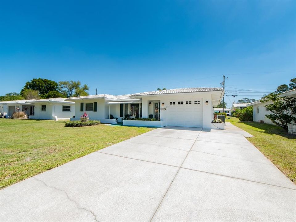 En Venta: $479,000 (4 camas, 3 baños, 2307 Pies cuadrados)