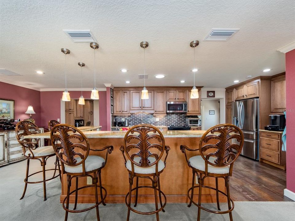 En Venta: $479,000 (4 camas, 3 baños, 2307 Pies cuadrados)