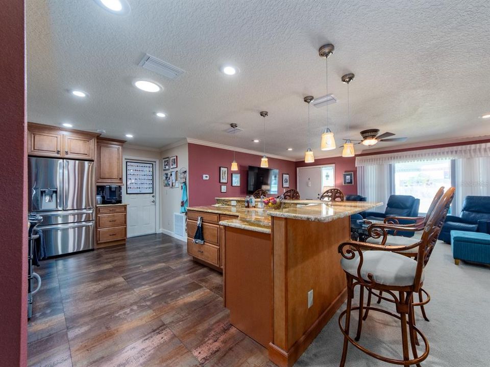 En Venta: $479,000 (4 camas, 3 baños, 2307 Pies cuadrados)