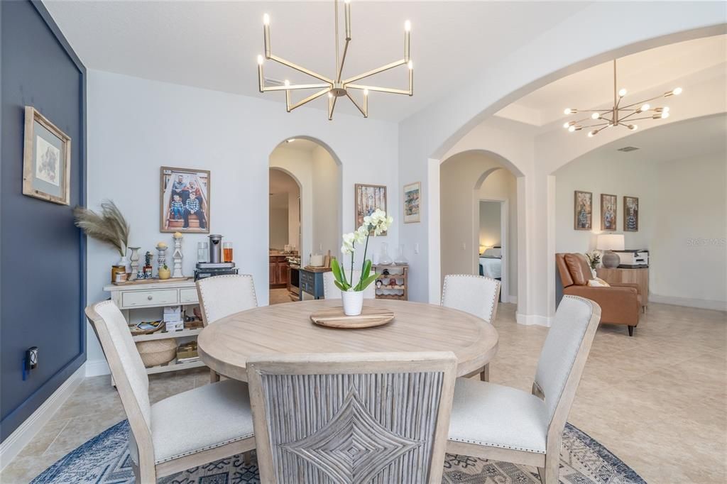 Active With Contract: $610,000 (4 beds, 3 baths, 3068 Square Feet)