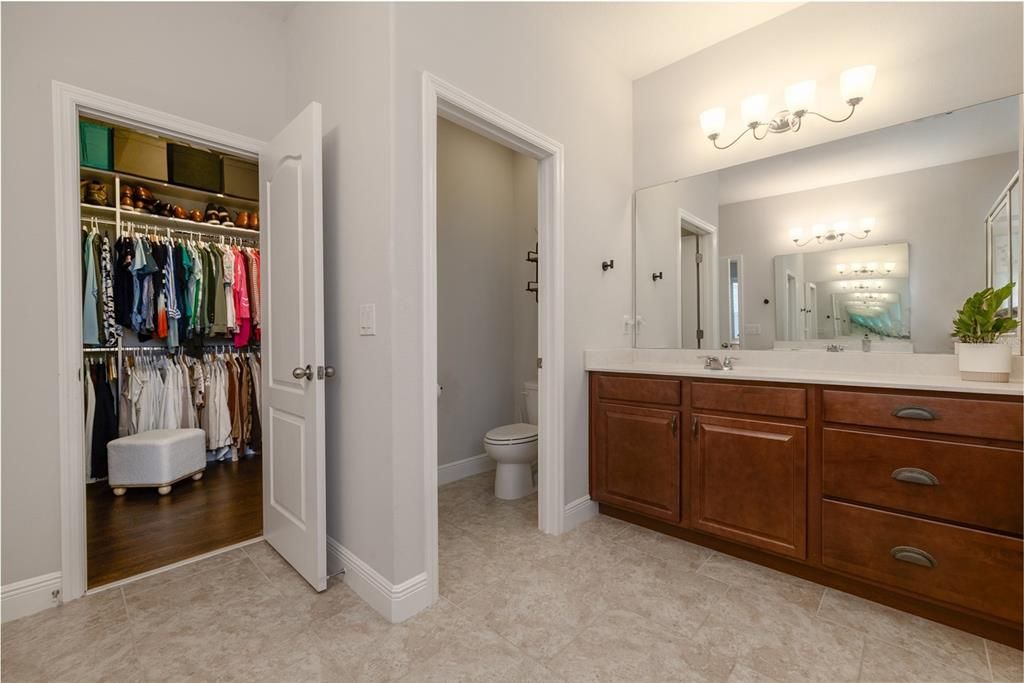 Active With Contract: $610,000 (4 beds, 3 baths, 3068 Square Feet)