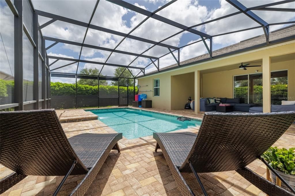 Active With Contract: $610,000 (4 beds, 3 baths, 3068 Square Feet)