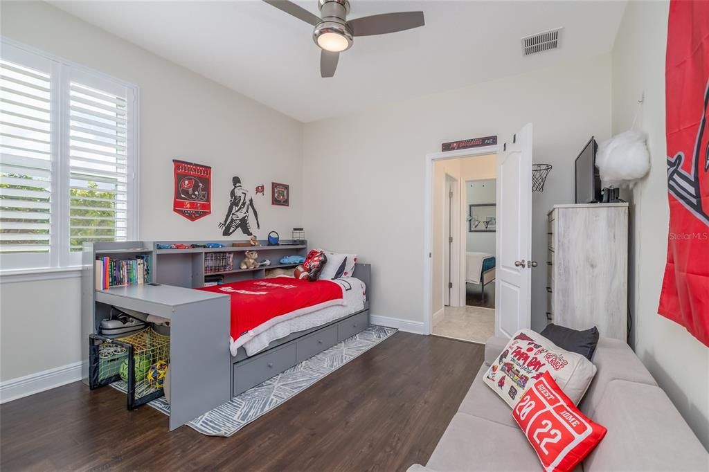 Active With Contract: $610,000 (4 beds, 3 baths, 3068 Square Feet)