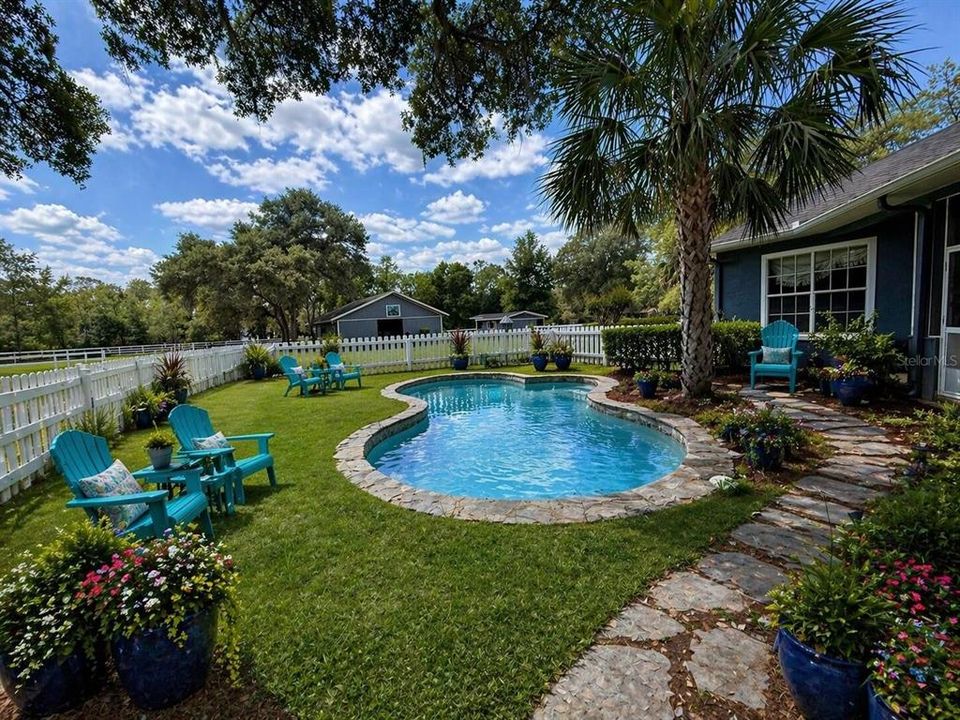 For Sale: $1,495,000 (3 beds, 3 baths, 2320 Square Feet)