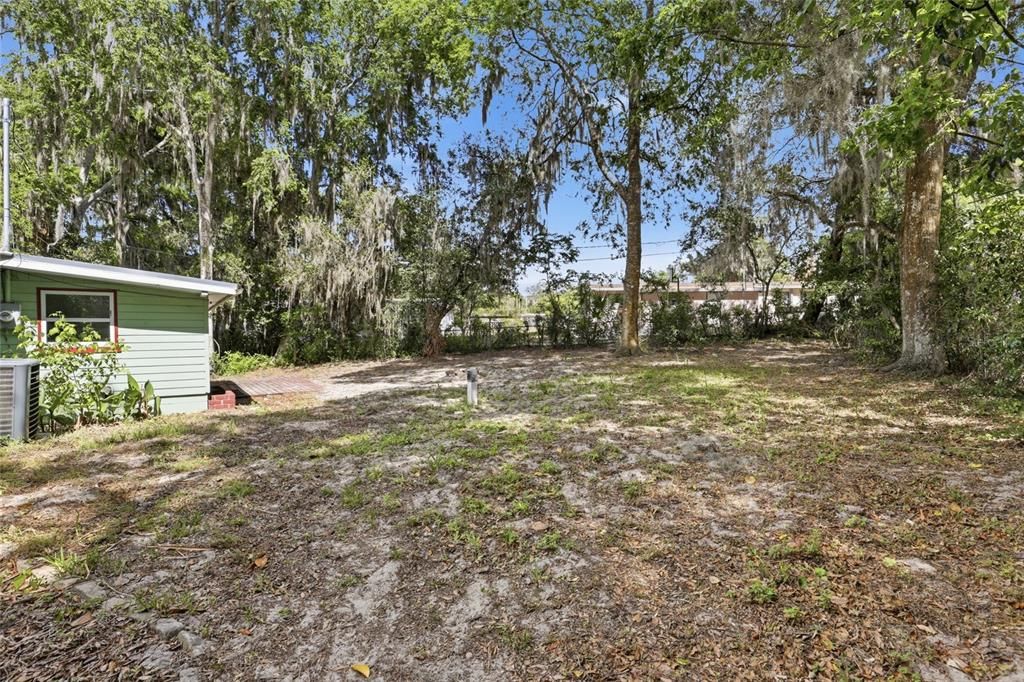 Activo con contrato: $249,900 (4 camas, 2 baños, 1628 Pies cuadrados)