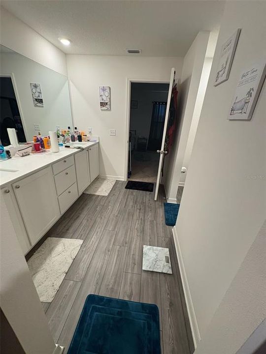 For Sale: $199,000 (2 beds, 2 baths, 1574 Square Feet)