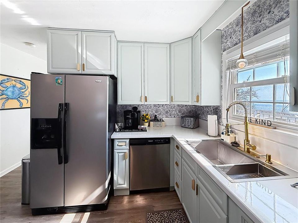 For Sale: $599,900 (4 beds, 3 baths, 1800 Square Feet)
