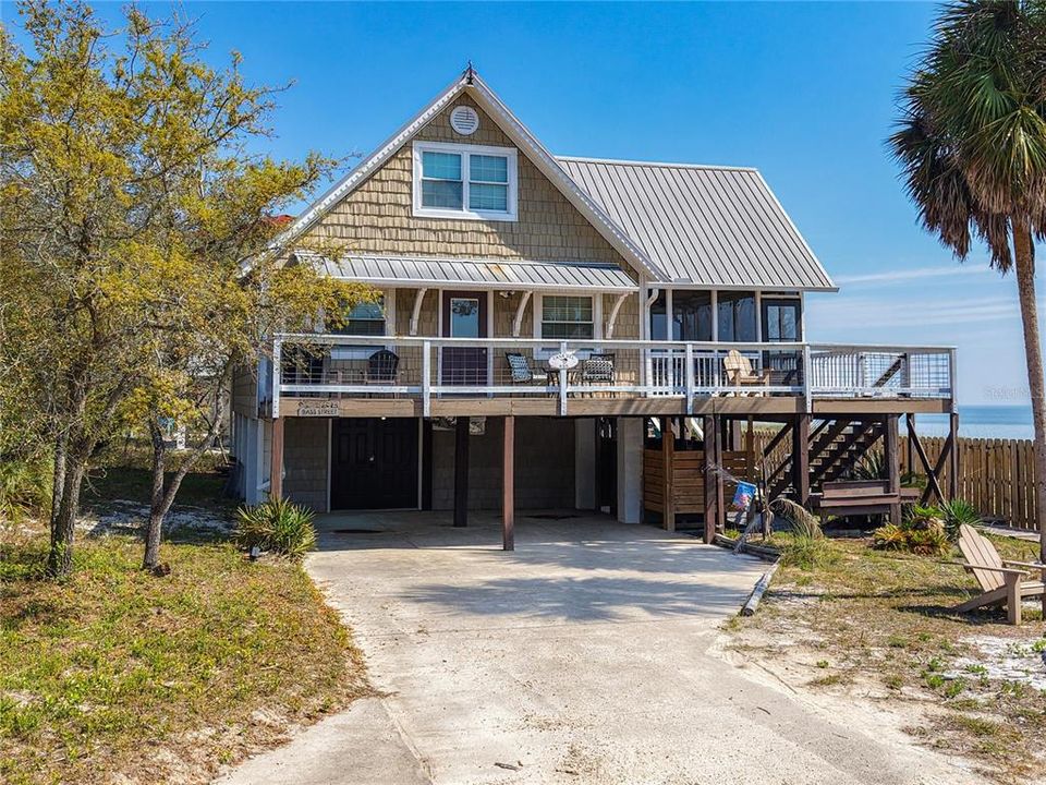 For Sale: $599,900 (4 beds, 3 baths, 1800 Square Feet)