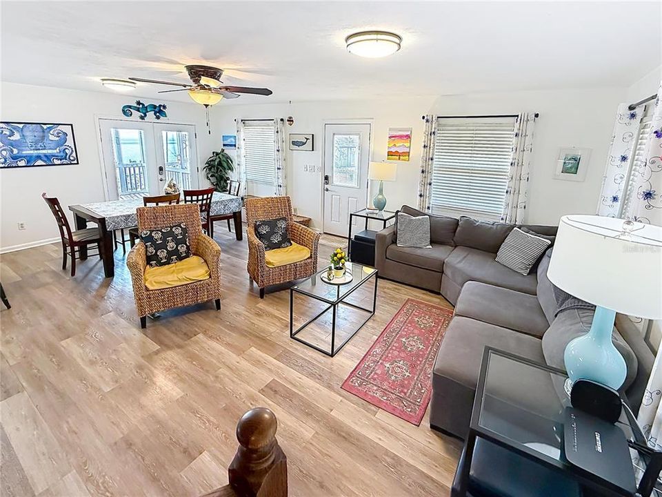 For Sale: $599,900 (4 beds, 3 baths, 1800 Square Feet)