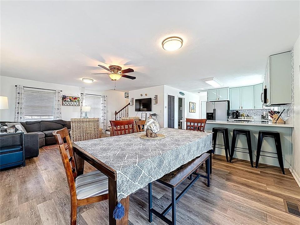 For Sale: $599,900 (4 beds, 3 baths, 1800 Square Feet)