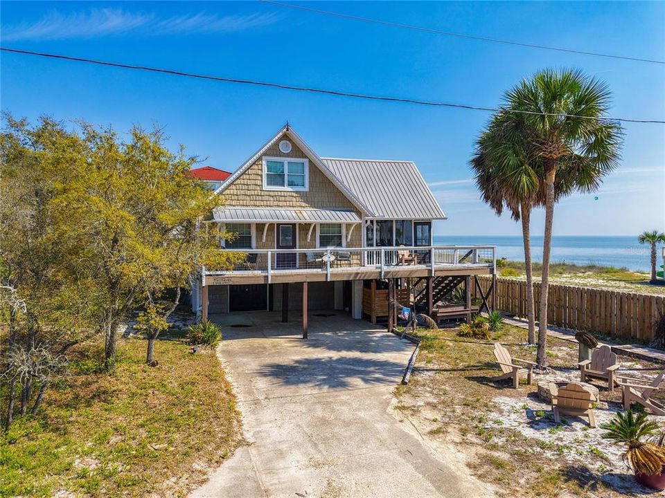 For Sale: $599,900 (4 beds, 3 baths, 1800 Square Feet)