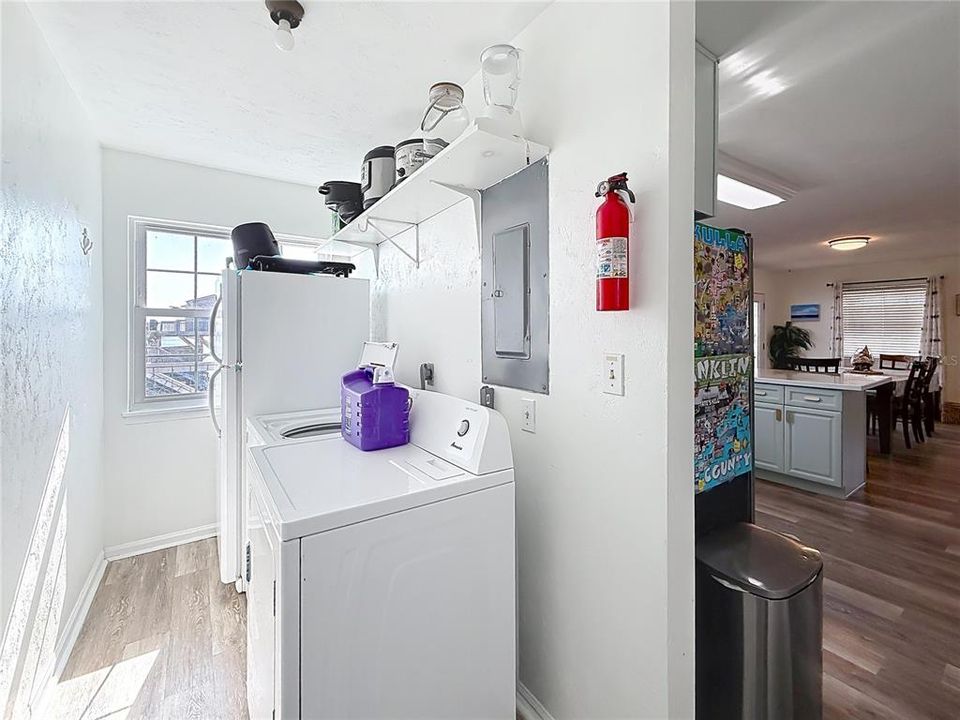 For Sale: $599,900 (4 beds, 3 baths, 1800 Square Feet)