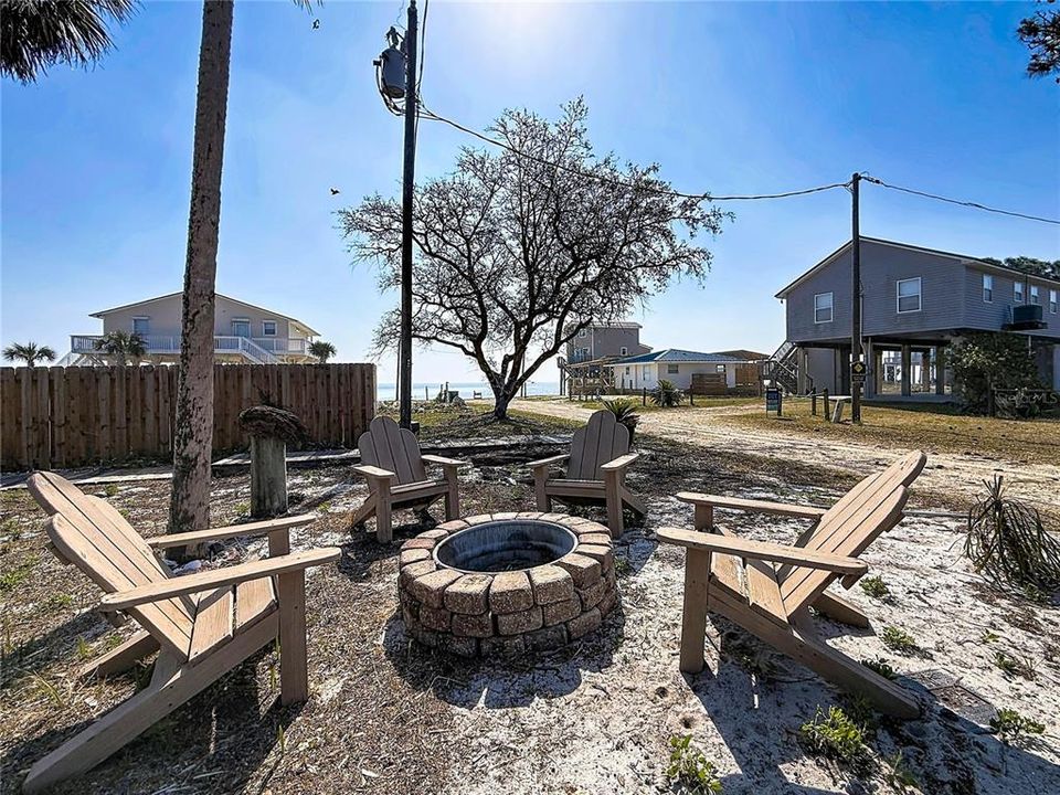 For Sale: $599,900 (4 beds, 3 baths, 1800 Square Feet)