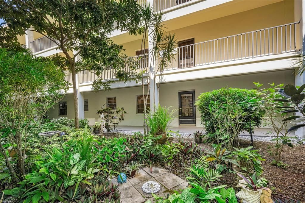 En Venta: $187,900 (2 camas, 1 baños, 930 Pies cuadrados)