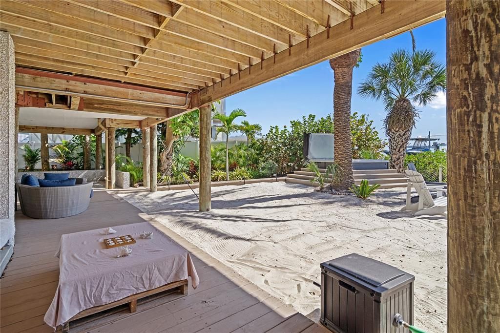 For Sale: $2,549,000 (3 beds, 2 baths, 2182 Square Feet)