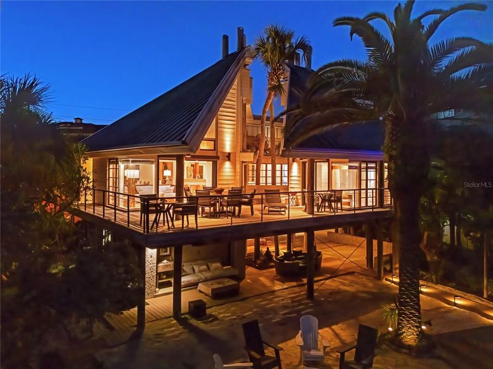 For Sale: $2,549,000 (3 beds, 2 baths, 2182 Square Feet)