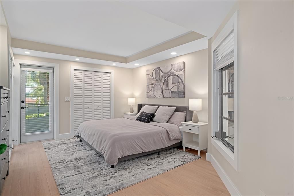 For Sale: $2,549,000 (3 beds, 2 baths, 2182 Square Feet)