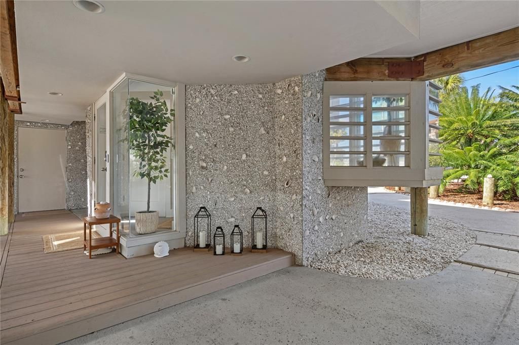 For Sale: $2,549,000 (3 beds, 2 baths, 2182 Square Feet)
