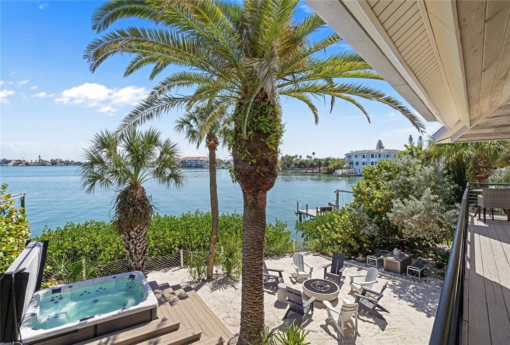 For Sale: $2,549,000 (3 beds, 2 baths, 2182 Square Feet)
