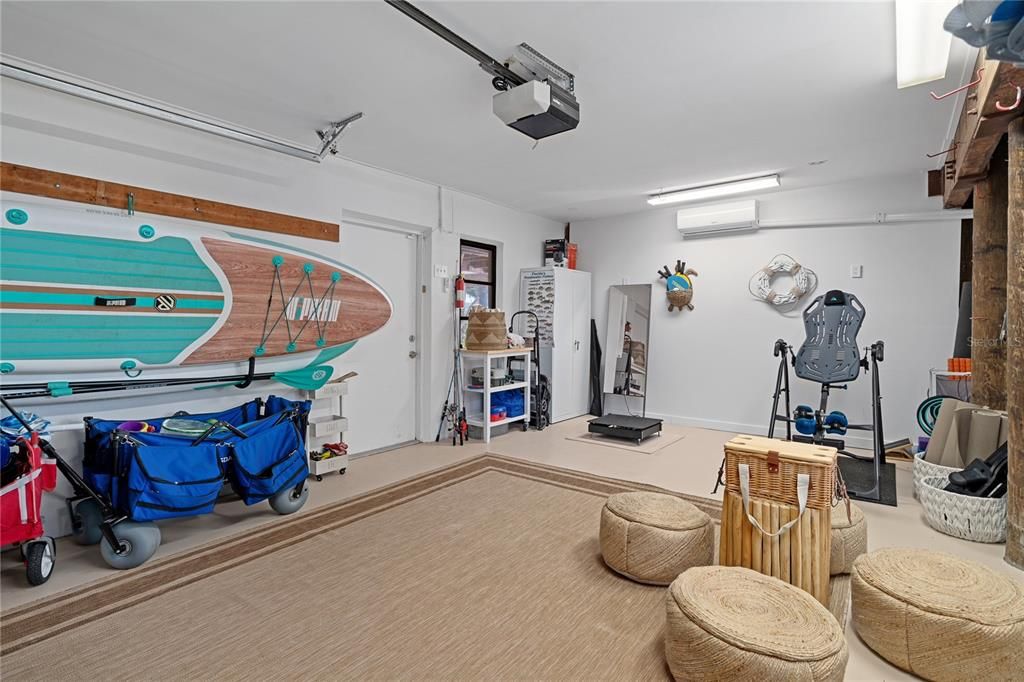 For Sale: $2,549,000 (3 beds, 2 baths, 2182 Square Feet)