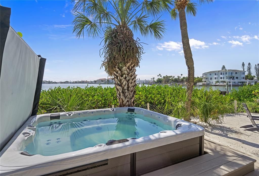 For Sale: $2,549,000 (3 beds, 2 baths, 2182 Square Feet)