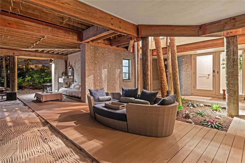 For Sale: $2,549,000 (3 beds, 2 baths, 2182 Square Feet)