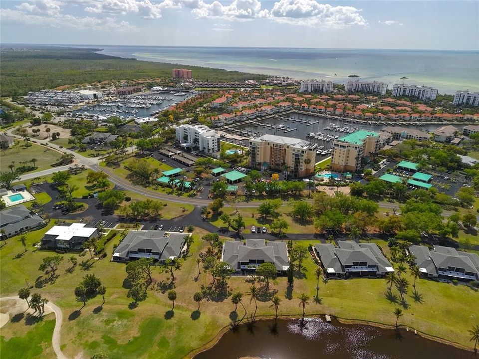 Activo con contrato: $389,000 (3 camas, 2 baños, 2280 Pies cuadrados)