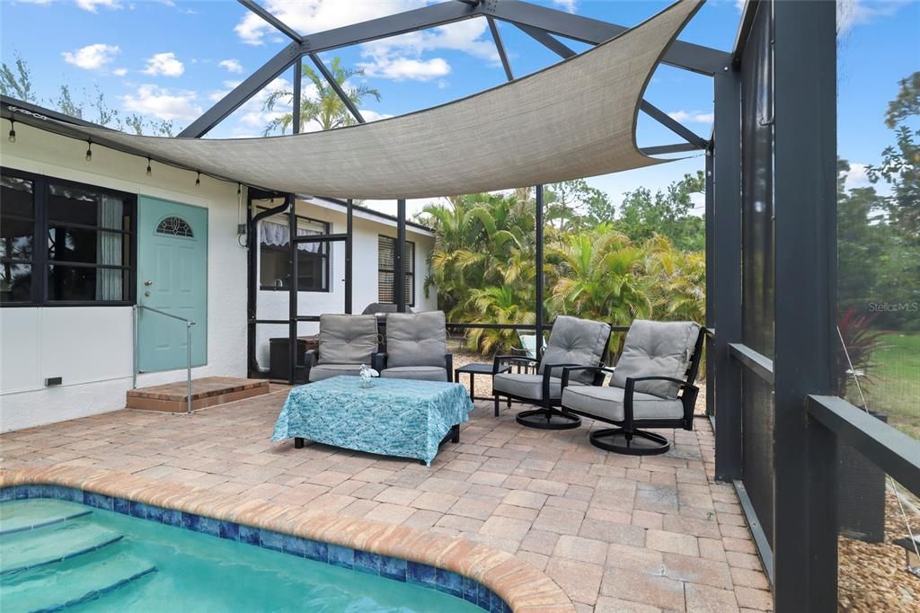 Activo con contrato: $389,000 (3 camas, 2 baños, 2280 Pies cuadrados)