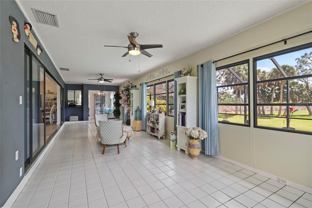 Activo con contrato: $389,000 (3 camas, 2 baños, 2280 Pies cuadrados)
