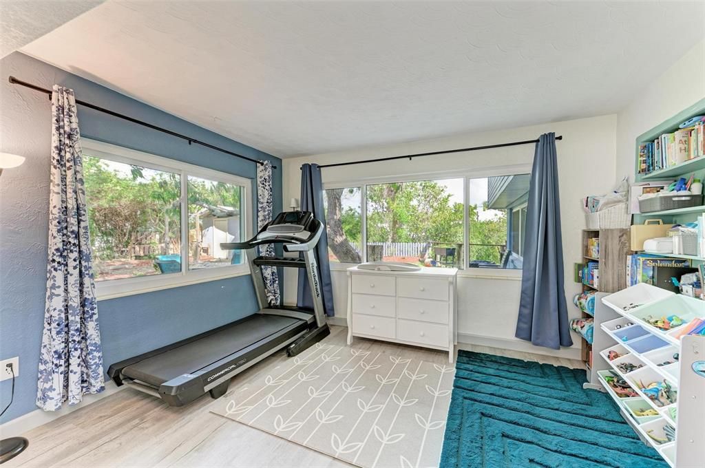 For Sale: $647,000 (4 beds, 3 baths, 2675 Square Feet)