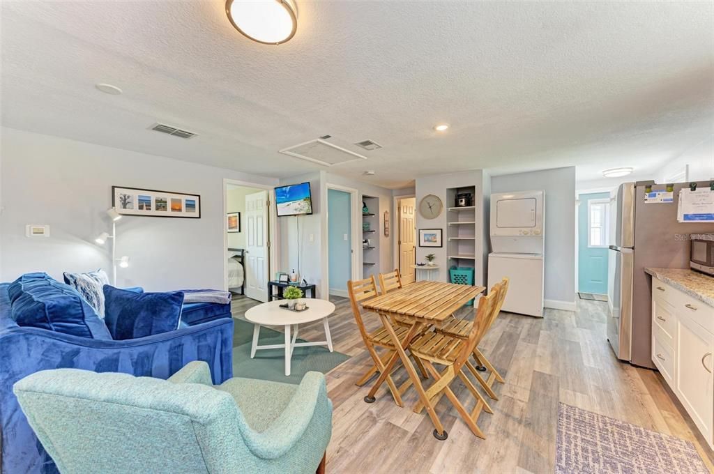 For Sale: $647,000 (4 beds, 3 baths, 2675 Square Feet)