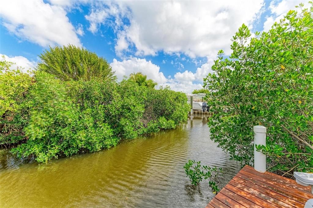For Sale: $647,000 (4 beds, 3 baths, 2675 Square Feet)