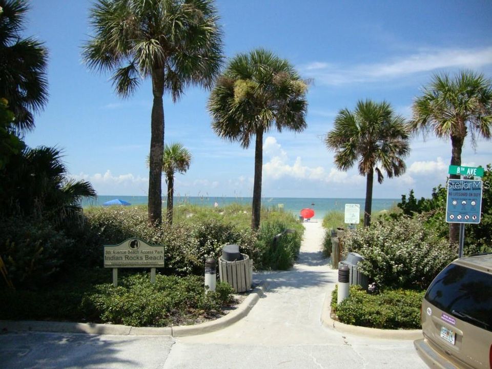 Active With Contract: $1,675 (1 beds, 1 baths, 860 Square Feet)