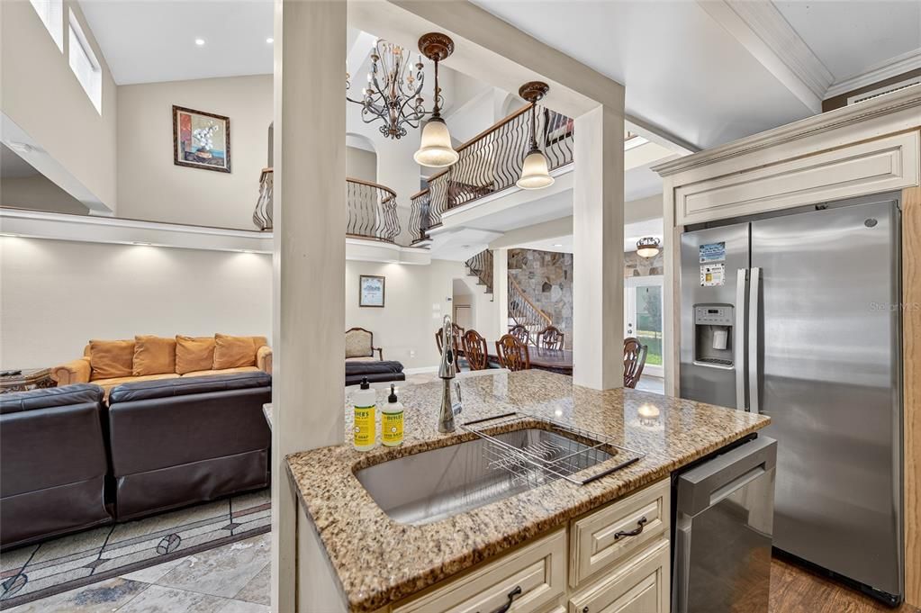For Sale: $1,539,000 (5 beds, 5 baths, 4001 Square Feet)