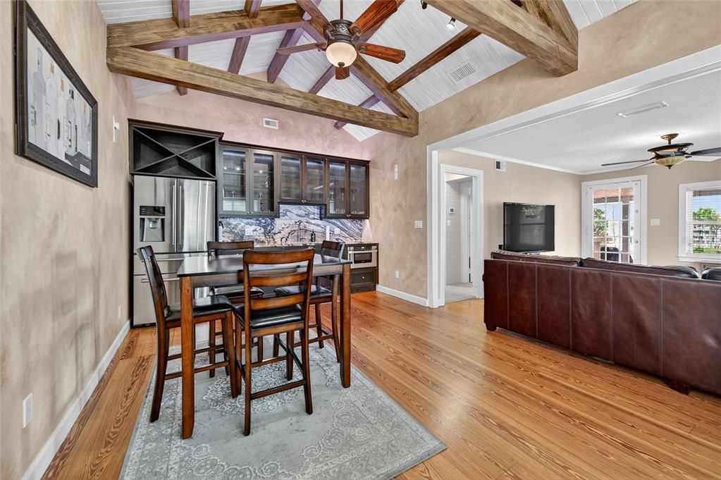 For Sale: $1,539,000 (5 beds, 5 baths, 4001 Square Feet)