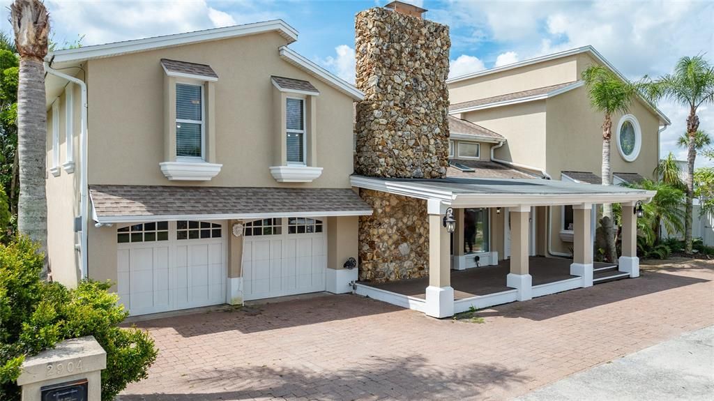 For Sale: $1,539,000 (5 beds, 5 baths, 4001 Square Feet)