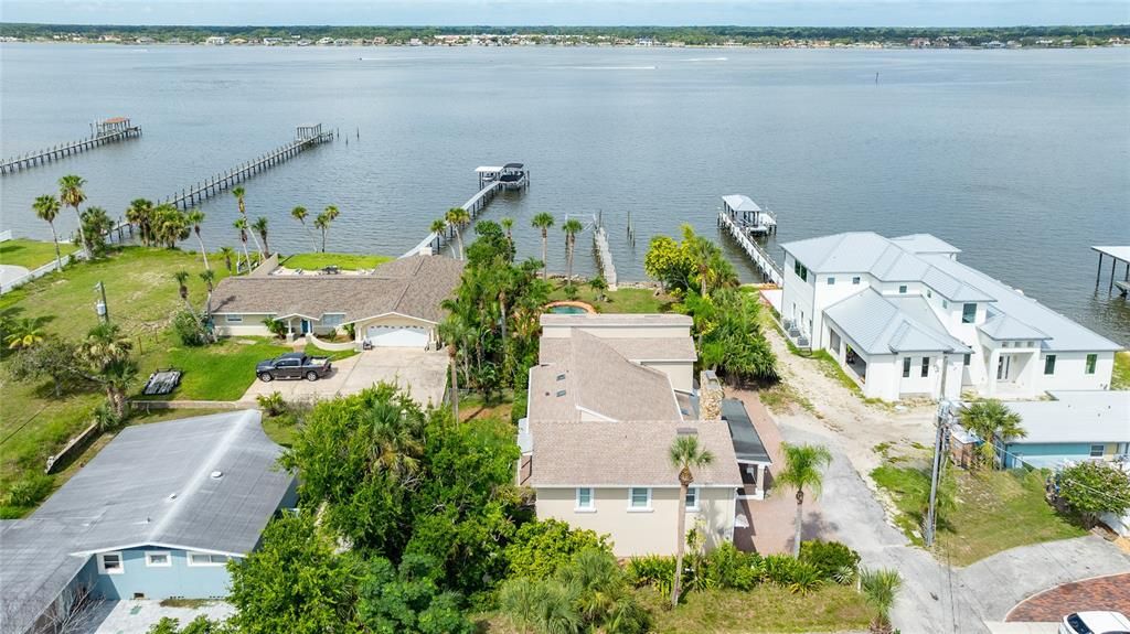 For Sale: $1,539,000 (5 beds, 5 baths, 4001 Square Feet)