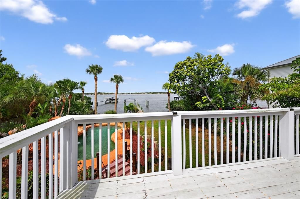 For Sale: $1,539,000 (5 beds, 5 baths, 4001 Square Feet)