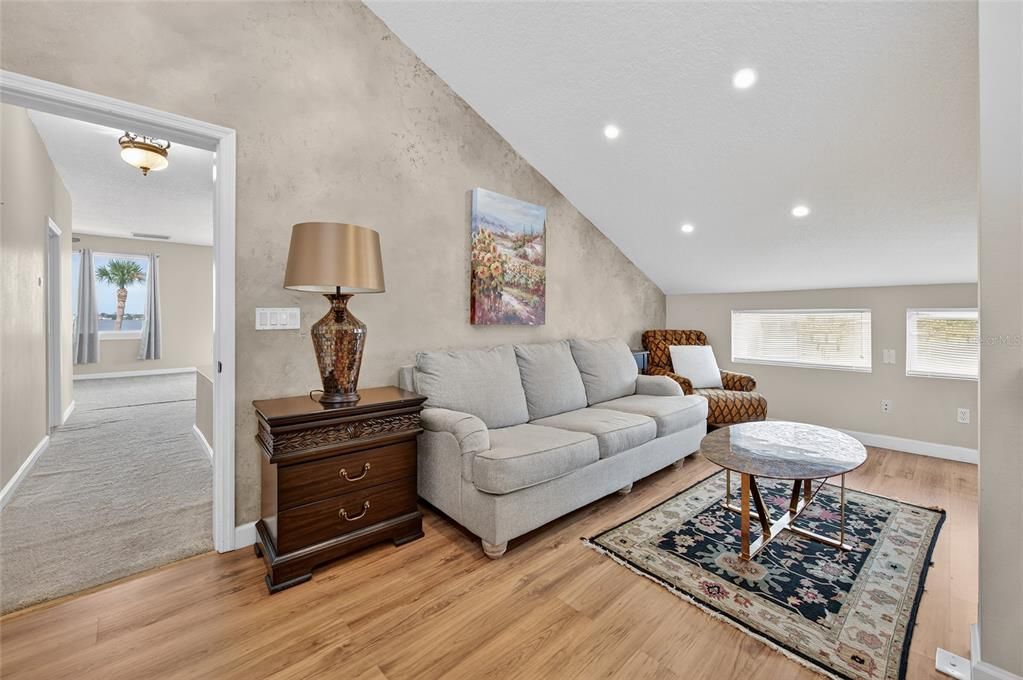 For Sale: $1,539,000 (5 beds, 5 baths, 4001 Square Feet)