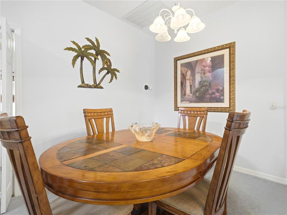 Activo con contrato: $249,000 (2 camas, 2 baños, 1503 Pies cuadrados)