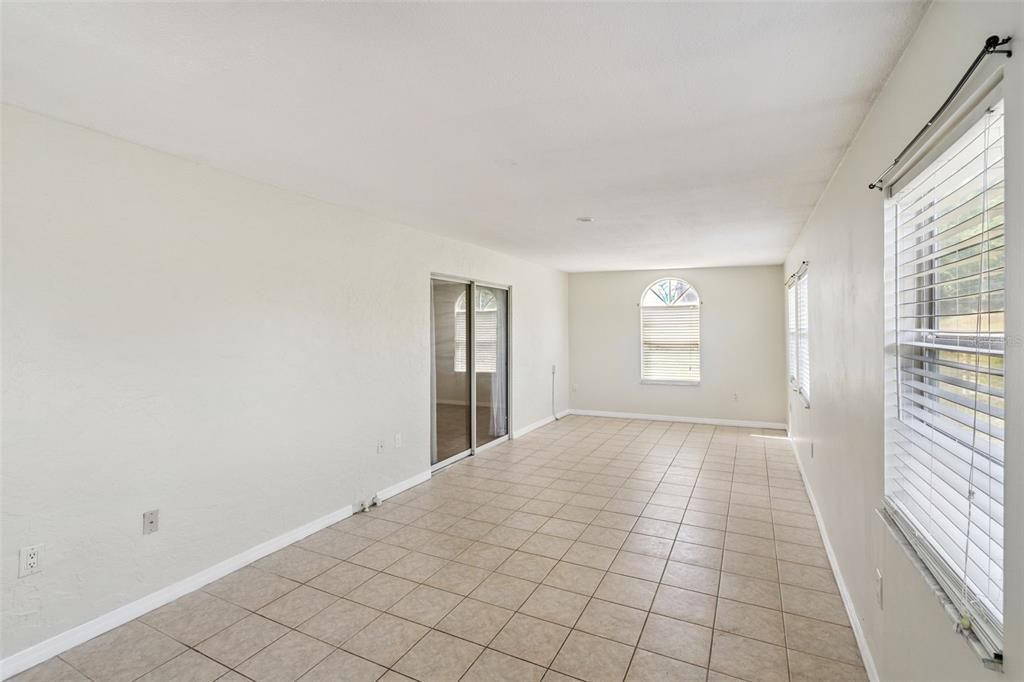 En Venta: $159,000 (2 camas, 2 baños, 1448 Pies cuadrados)