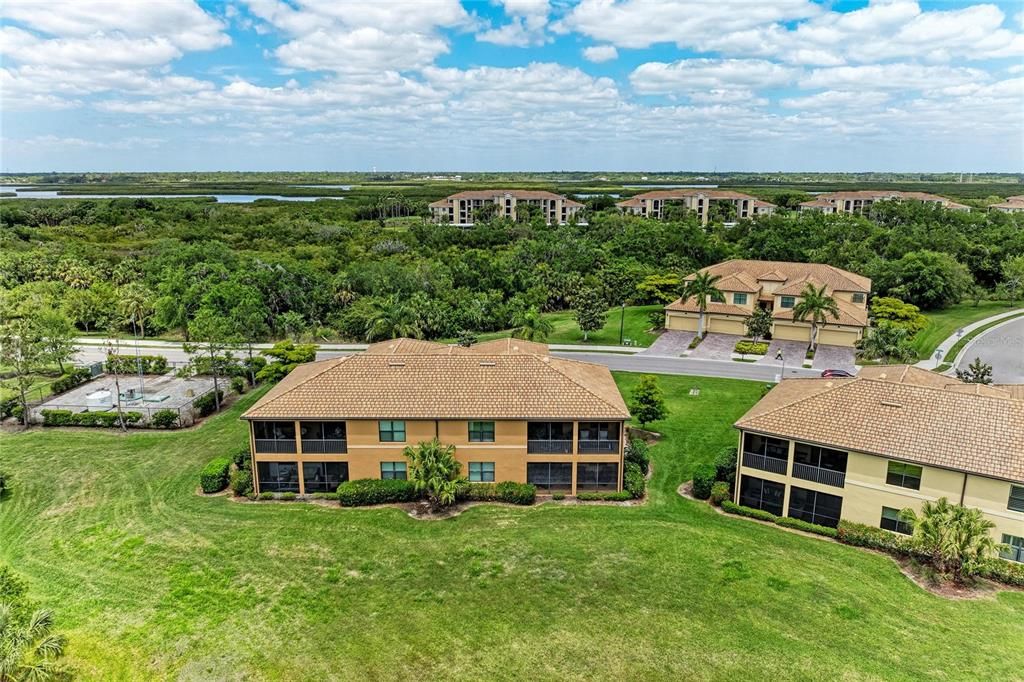 Active With Contract: $469,500 (3 beds, 2 baths, 2108 Square Feet)
