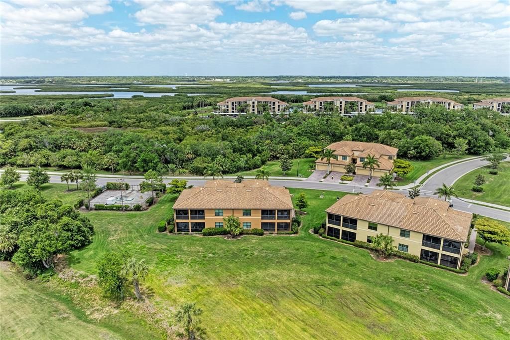 Active With Contract: $469,500 (3 beds, 2 baths, 2108 Square Feet)