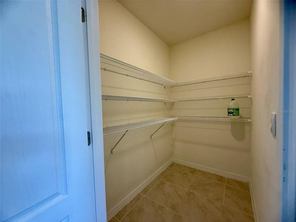 На продажу: $289,000 (3 спален, 2 ванн, 1629 Квадратных фут)