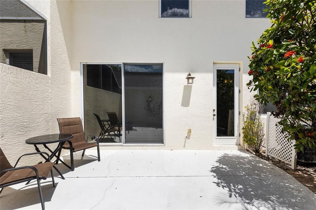 Active With Contract: $264,900 (2 beds, 2 baths, 1496 Square Feet)