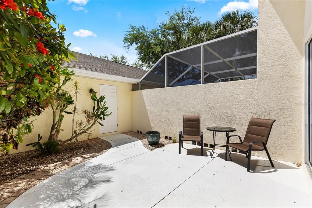 Active With Contract: $264,900 (2 beds, 2 baths, 1496 Square Feet)