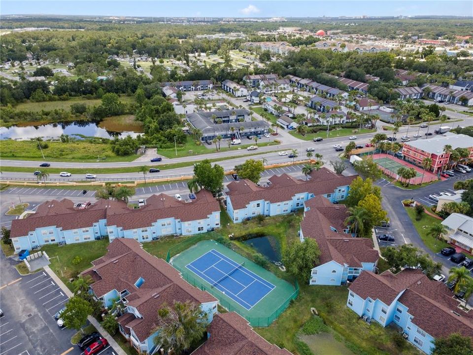 Activo con contrato: $215,000 (3 camas, 2 baños, 1287 Pies cuadrados)