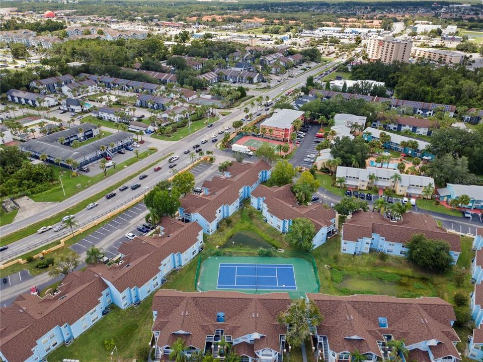 Activo con contrato: $215,000 (3 camas, 2 baños, 1287 Pies cuadrados)