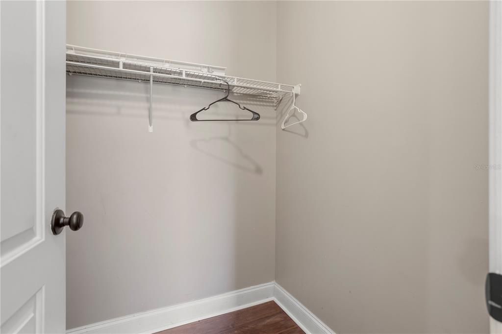 Activo con contrato: $215,000 (3 camas, 2 baños, 1287 Pies cuadrados)